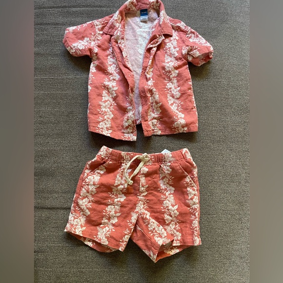 Old Navy Short-Sleeve Printed Linen-Blend
Shirt & Shorts Set for Baby - Picture 2 of 8